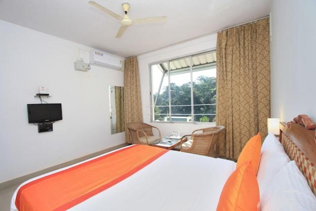 Sri Venkateshwara Residency Hotel Madikeri Bagian luar foto