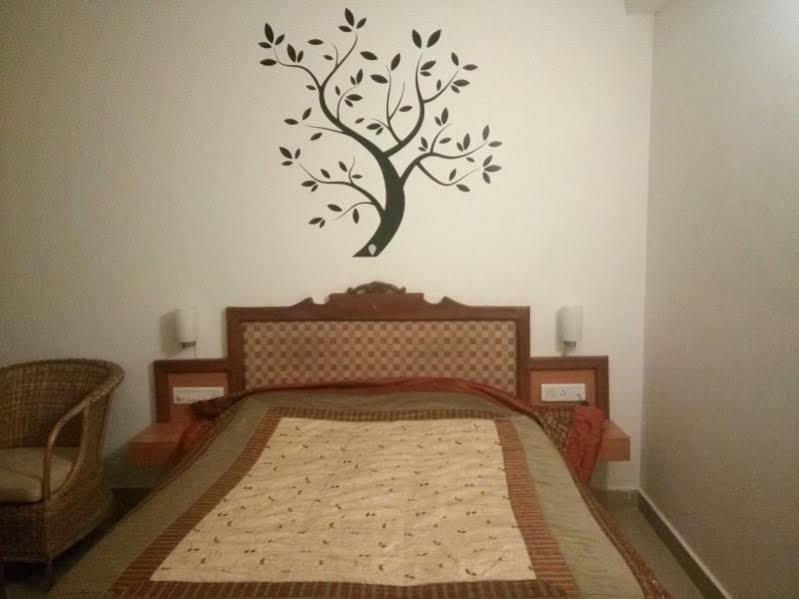 Sri Venkateshwara Residency Hotel Madikeri Bagian luar foto