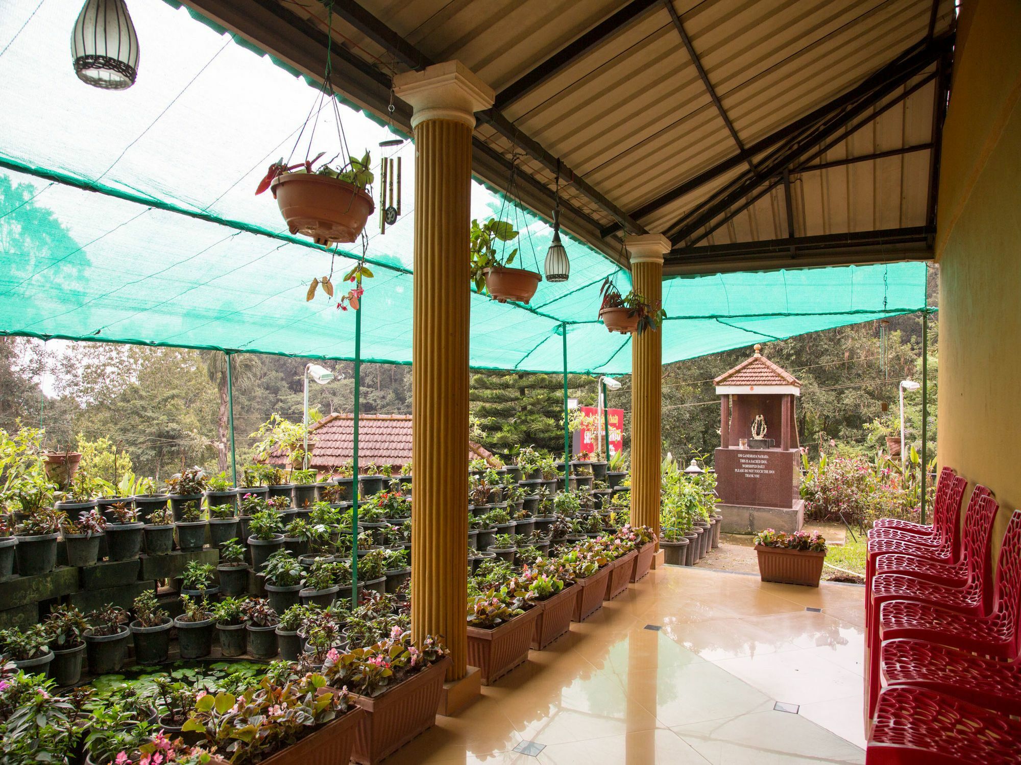 Sri Venkateshwara Residency Hotel Madikeri Bagian luar foto